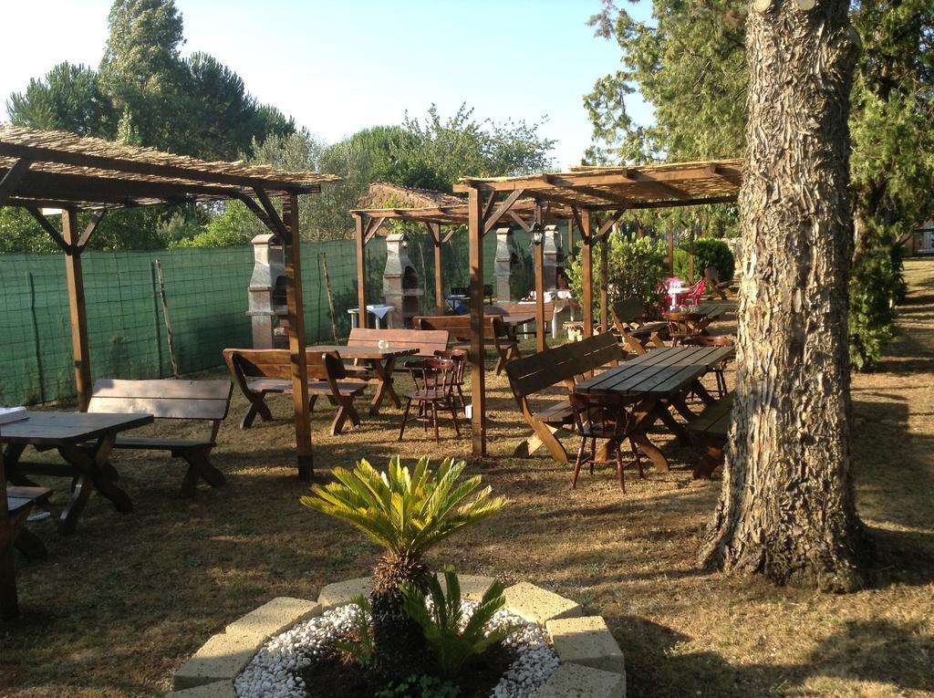 Villa Paradise Resort Gallicano nel Lazio Esterno foto